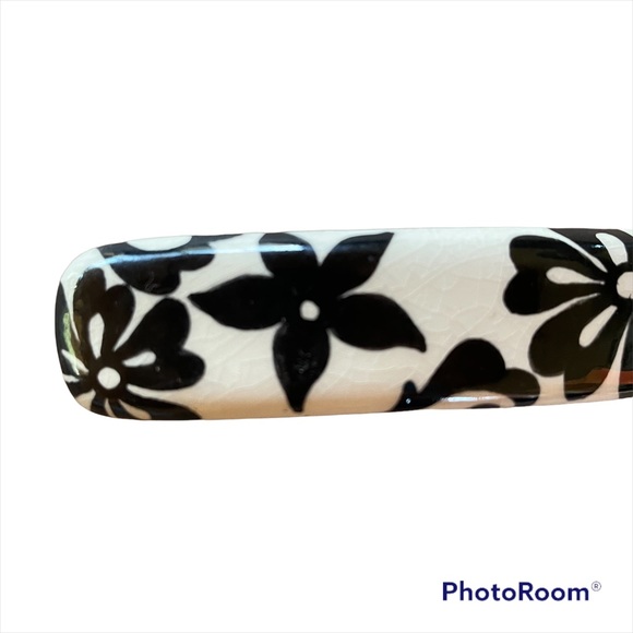 Handmade in Hawaii Aloha Print Hair Clip Black and White Floral - Picture 5 of 6